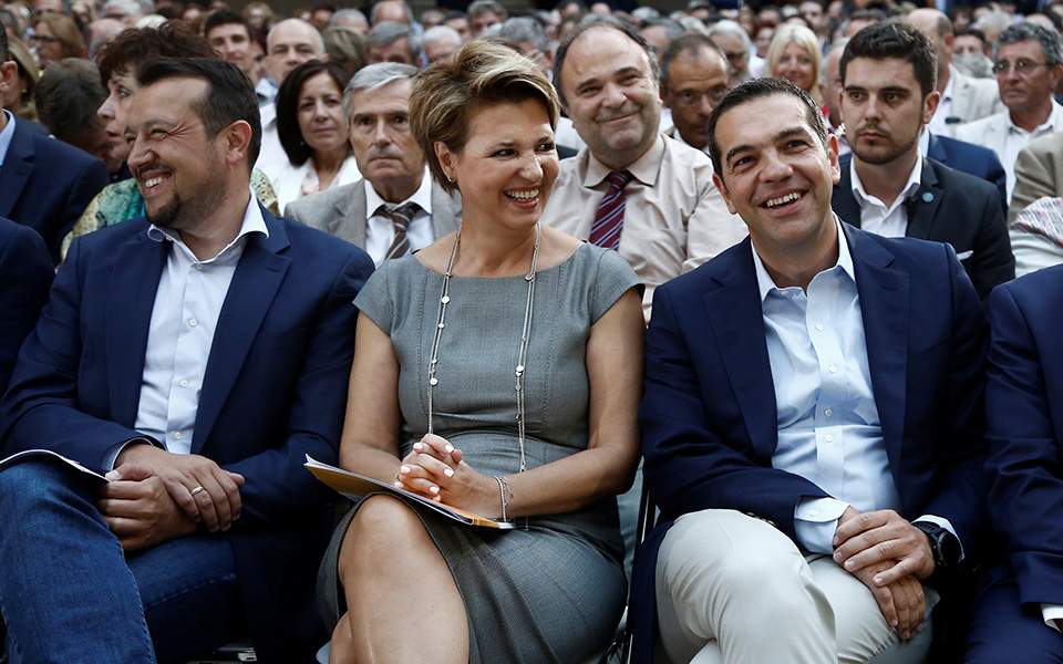 Με υπουργικό επιτελείο ο Αλ. Τσίπρας στο Βελιγράδι