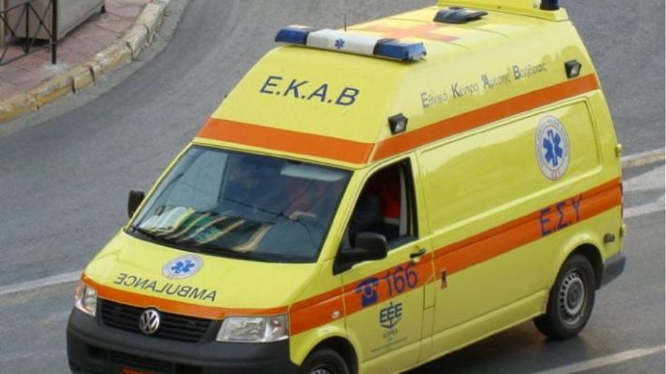 Πάτρα: Επεισόδιο με τραυματισμό 16χρονου μαθητή στο 4ο ΕΠΑΛ – Στο νοσοκομείο με ασθενοφόρο