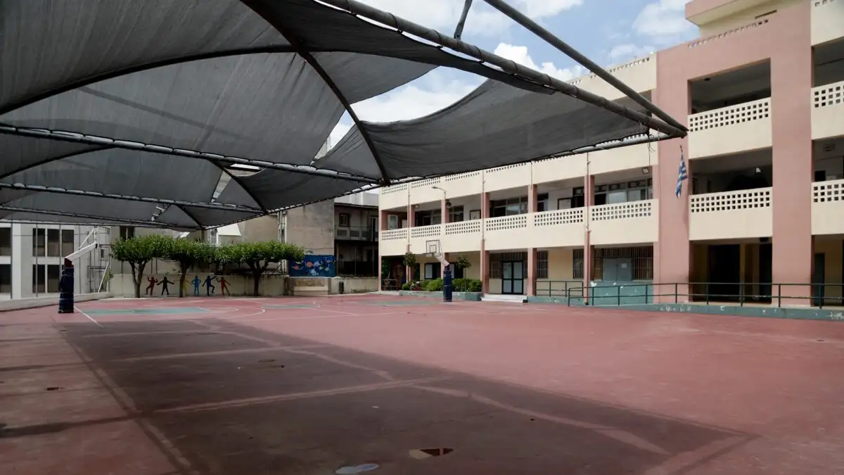 Δύο Δημόσια Ωνάσεια Σχολεία στον Πύργο, με υπογραφή Ζαχαράκη