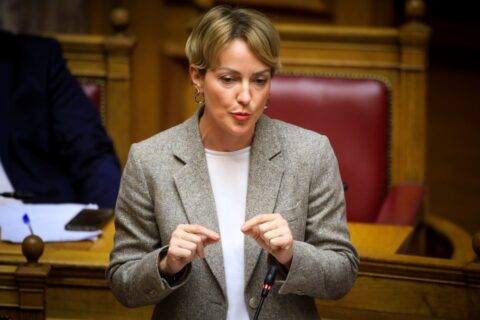 Πετρέλαιο θέρμανσης: Νέα μέτρα στήριξης και αύξηση επιδόματος προανήγγειλε η Αλεξάνδρα Σδούκου