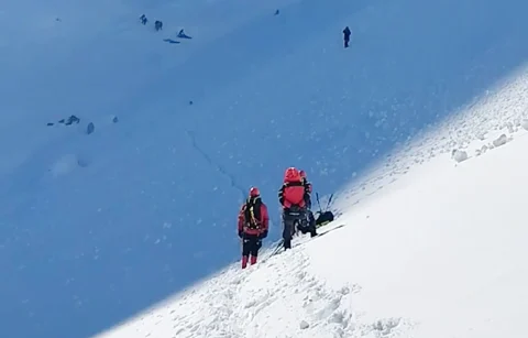 Τραγωδία στα Βαρδούσια: Θλίψη για τον 55χρονο ορειβάτη από την Ηλεία – Βίντεο ντοκουμέντο από την επιχείρηση ανάσυρσης