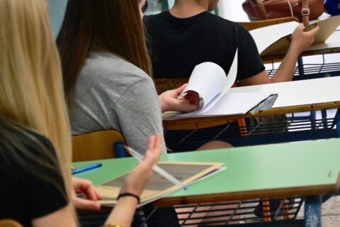 Πανελλαδικές Εξετάσεις 2026: Συνεχίζουν με μαθήματα ειδικότητας οι υποψήφιοι των ΕΠΑΛ