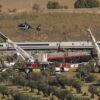 Ισπανία: Ποιος φταίει για τη σιδηροδρομική τραγωδία – Ο υπουργός Μεταφορών, υπό πίεση να παραιτηθεί, κατηγορεί τον ελεγκτή, τα συνδικάτα το σύστημα