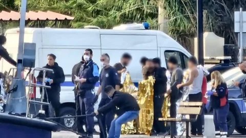 Δύο ναυάγια σε Σάμο και Λέσβο μέσα σε λίγες ώρες: 12 νεκροί μετανάστες από ανατροπή σκαφών