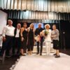 Λαμπερή πρεμιέρα για τη Θεατρική Ομάδα «Αυλαία» Λυγιάς και το «Μάντεψε ποιος θα πεθάνει απόψε»