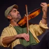 Δύο ηθοποιοί, δύο μικρά ψέματα και μια πρόβα που ξεφεύγει στο θέατρο Act